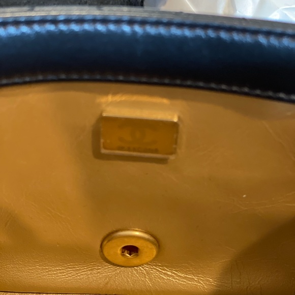 Chanel Pearl Crush Mini - Picture 8 of 15